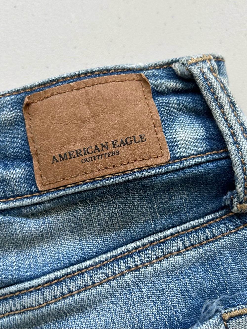 American Eagle Denim Short Size 4 Distressed Raw Hem Stretch - Picture 7 of 8